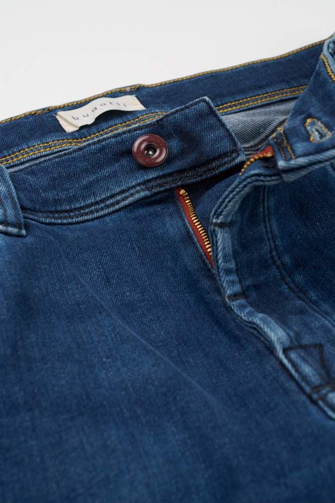 Bugatti Jeans image 2