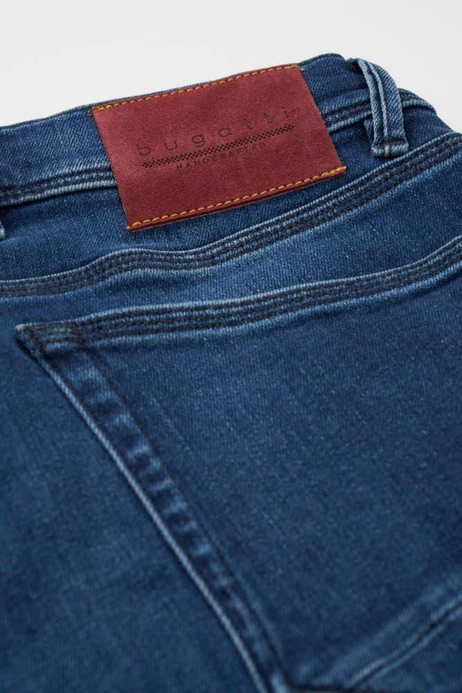 Bugatti Jeans image 3