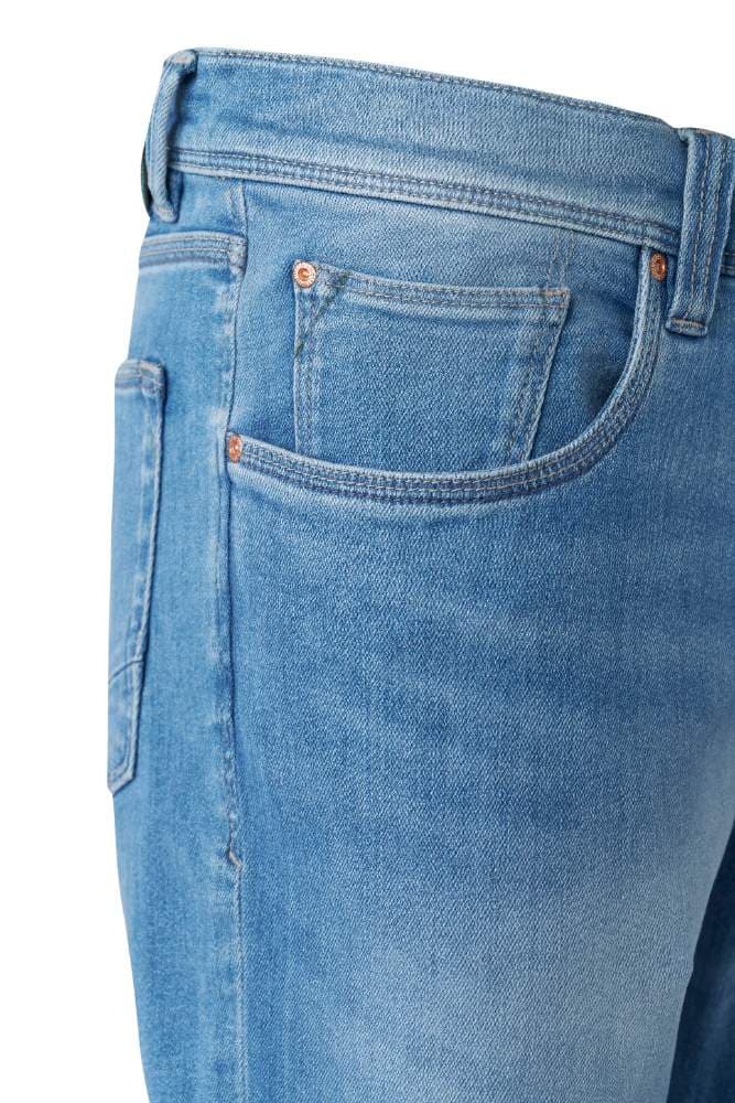 Bugatti Jeans image 2