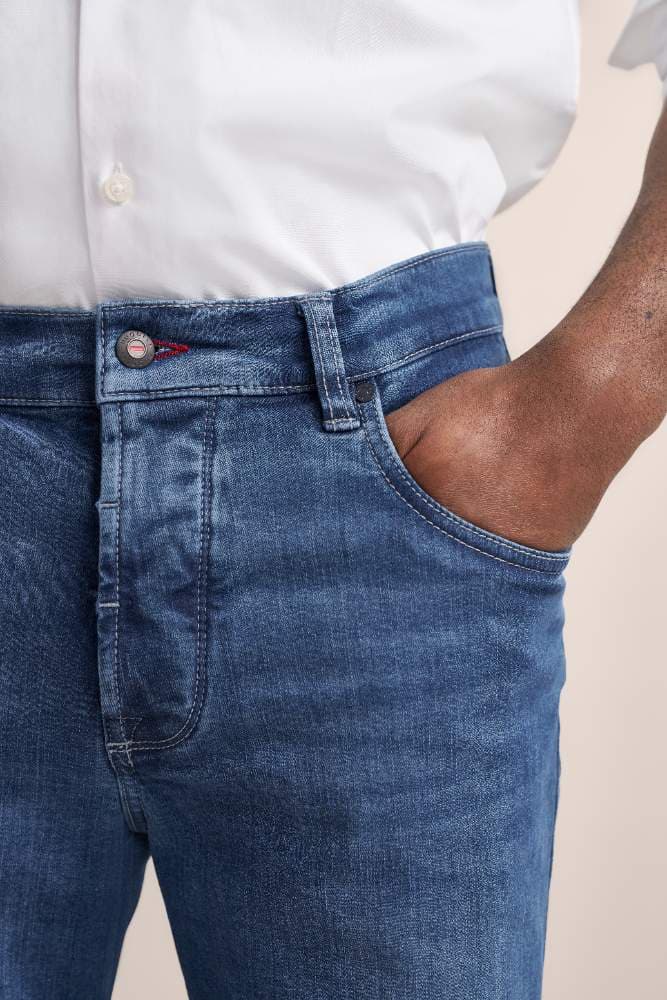 Bugatti Jeans image 3
