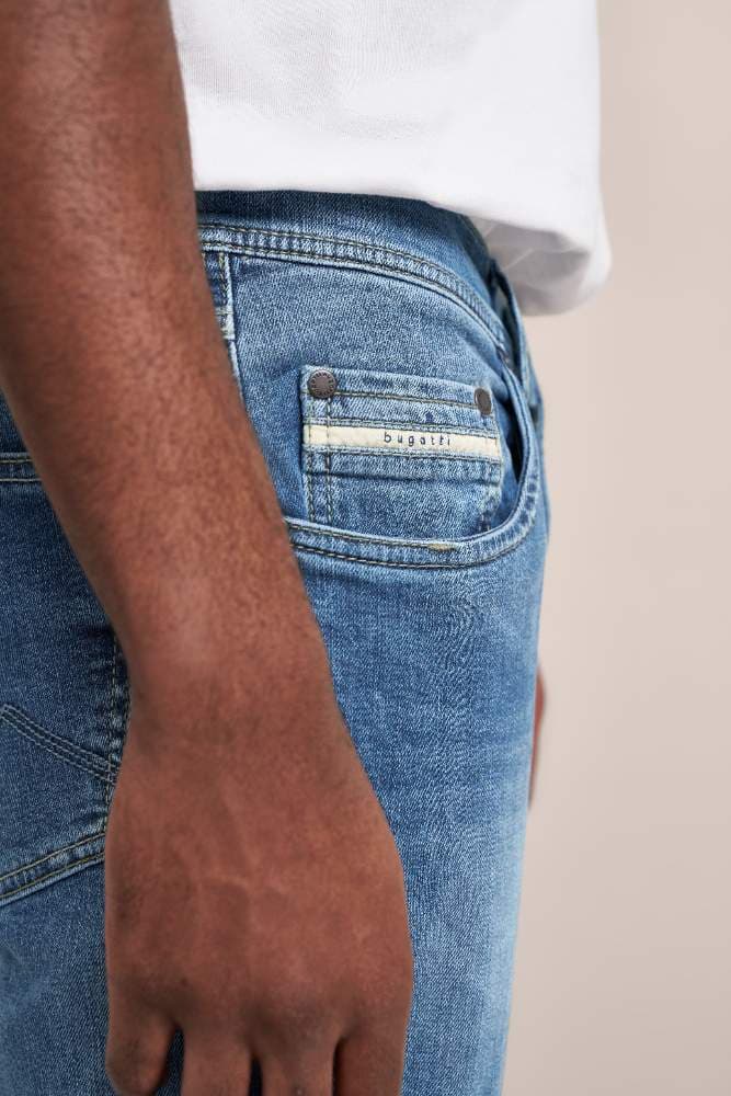 Bugatti Jeans image 2