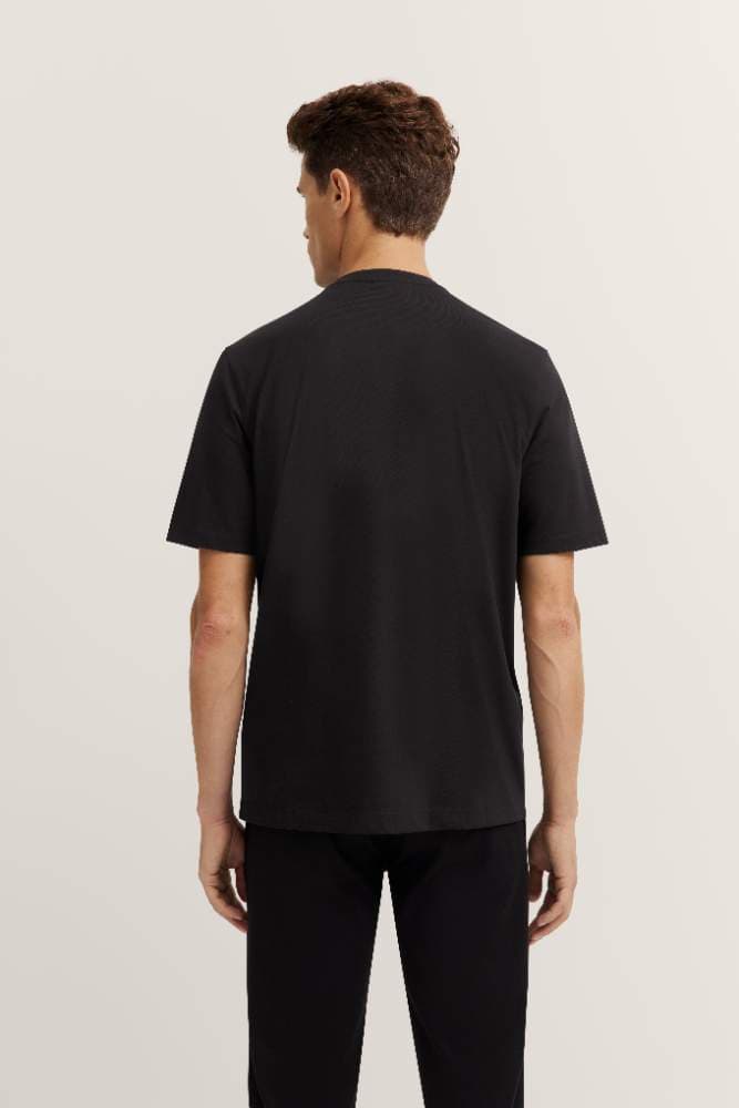 Men`s  basic  t-shirt