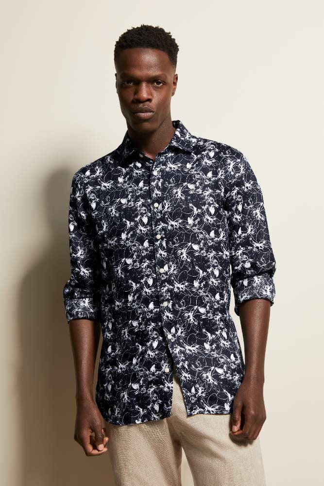 Men`s shirt image 1