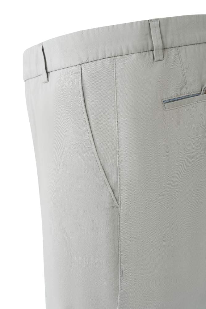 Men`s trousers image 2